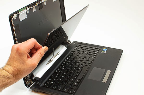 thay-man-hinh-laptop-2 (1)