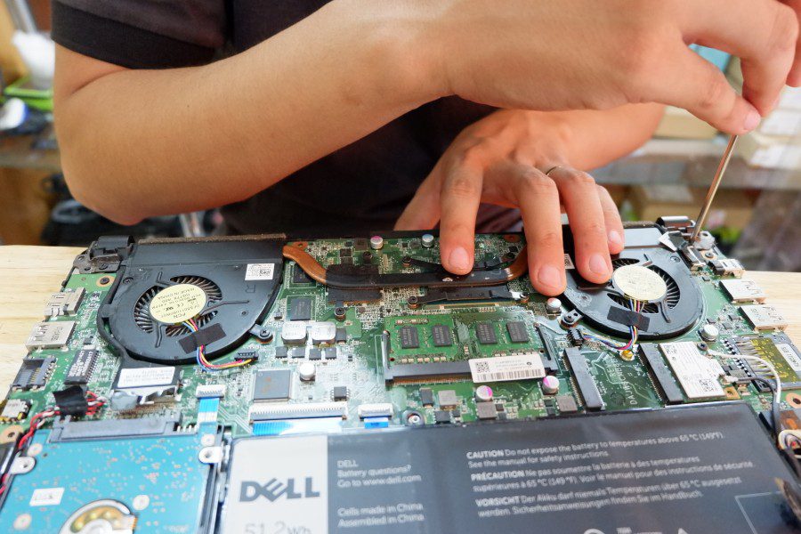 Hiếu Computer là trung tâm chuyên sửa chữa laptop chuyên sâu, nhận sửa nhanh các lỗi wifi laptop. 